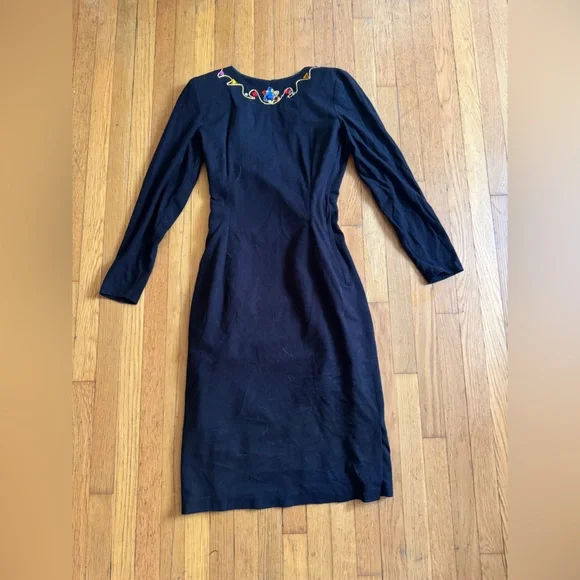 80s Vintage Long Sleeve Gothic Jewel-Trimmed Mini Dress Sz Sm - Picture 4 of 9